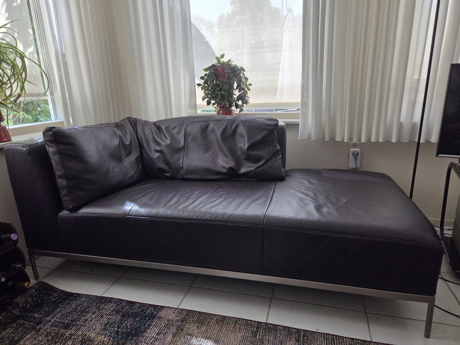 Ligne Roset Chaise Longue - 180x90 cm, Ophalen, Eenpersoons, Leer, Zo goed als nieuw