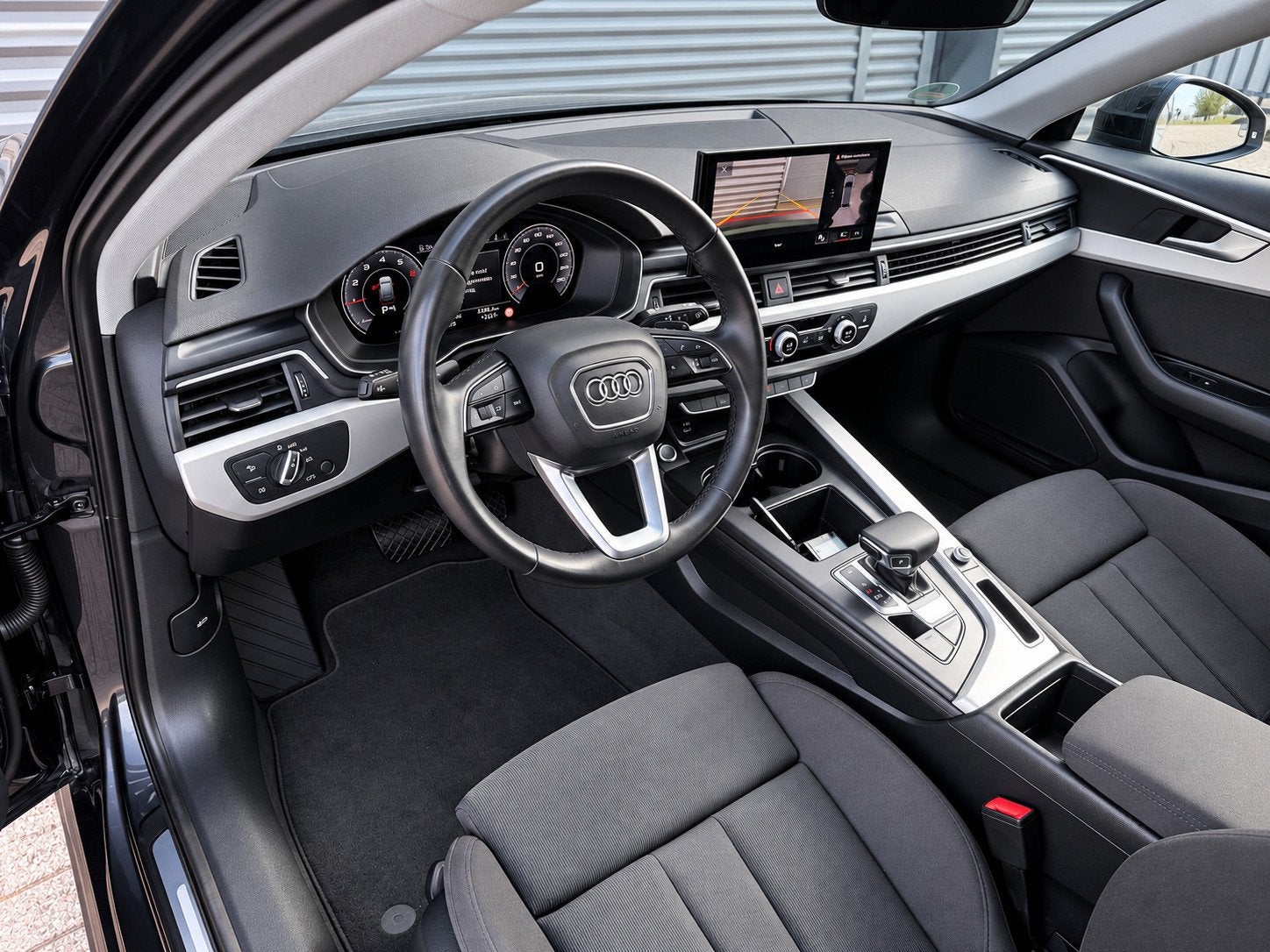 Audi A4 AVANT 35 TFSI S edition Adaptive Cruise | 360 camera, Auto's, Stof, Gebruikt, 4 cilinders, A4