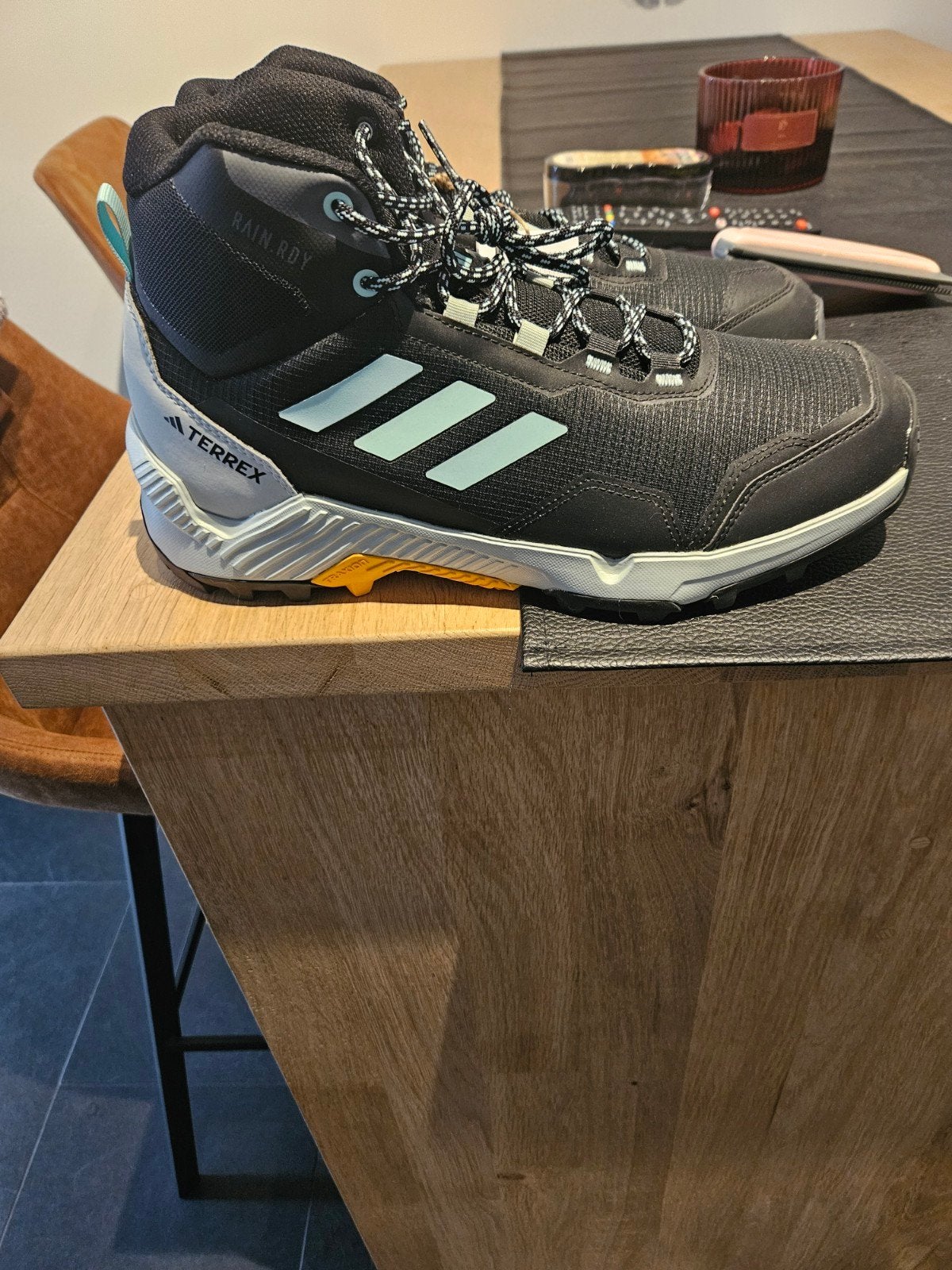 Adidas Terrex wandelschoenen - nieuw, Ophalen of Verzenden, Nieuw, Schoenen