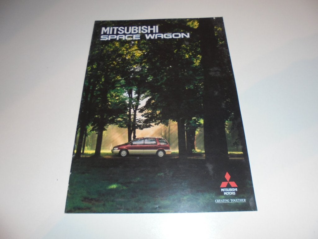 brochure Mitsubishi Space Wagon  1994, Ophalen of Verzenden, Zo goed als nieuw, Mitsubishi