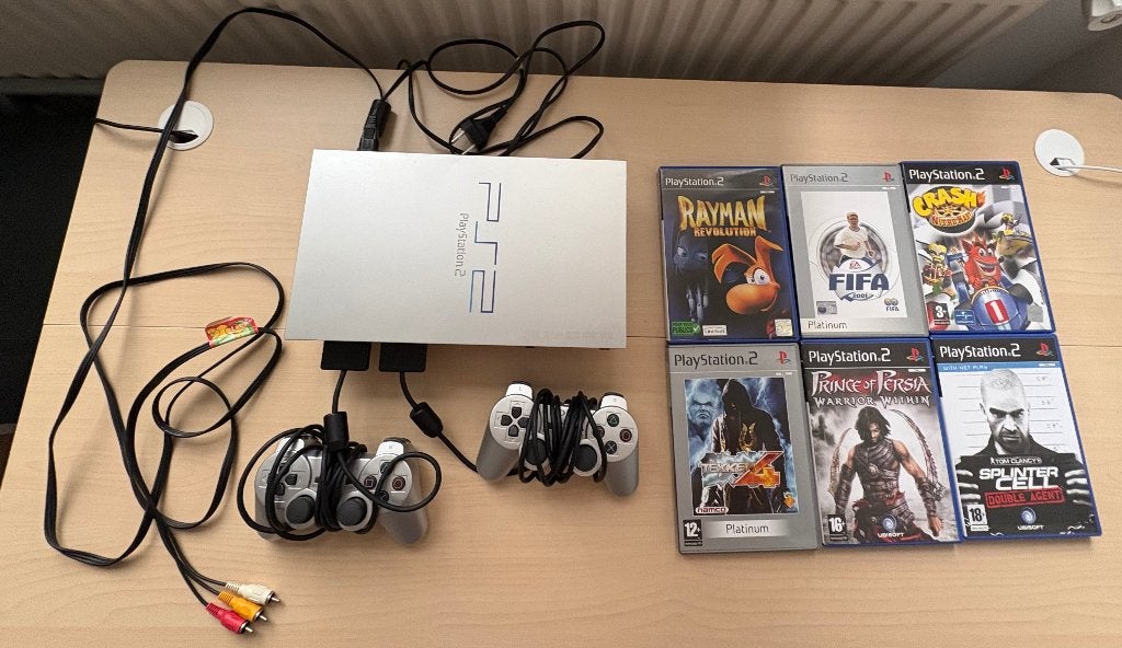VERKOCHT!! PlayStation 2 met games, Met 2 controllers, Ophalen of Verzenden, Zilver, Gebruikt