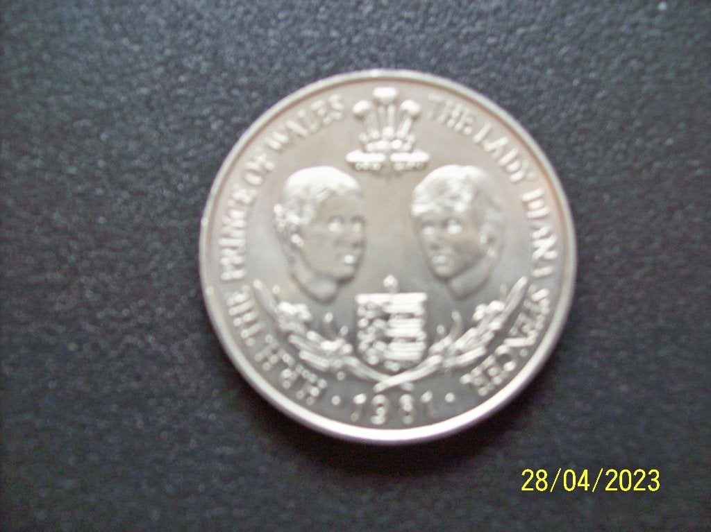 25 pence 1981 Huwelijk Charles en Diana uit Guernsey., Verzamelen, Koninklijk Huis en Royalty, Ophalen, Zo goed als nieuw, Buitenland