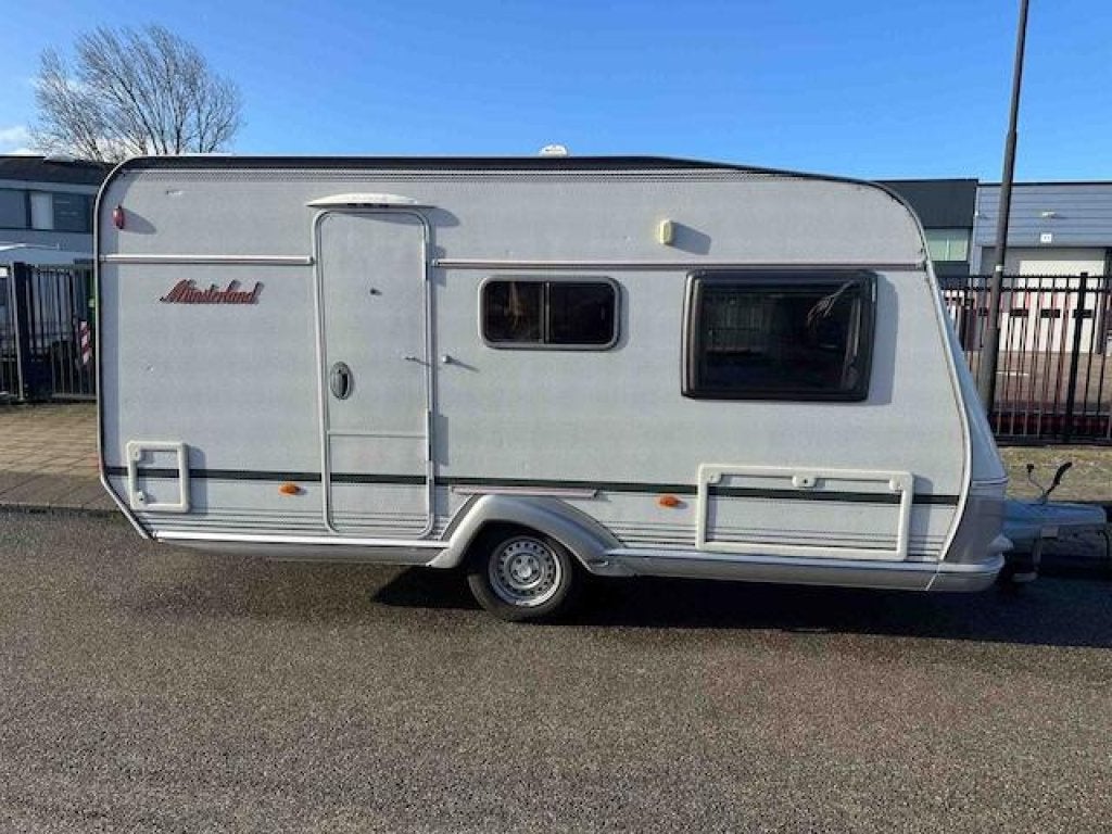 LMC 400 DS, Isabella voortent, lichtgewicht (Zondag open), Caravans en Kamperen, Tot en met 2, Bedrijf, Treinzit, 5 tot 6 meter