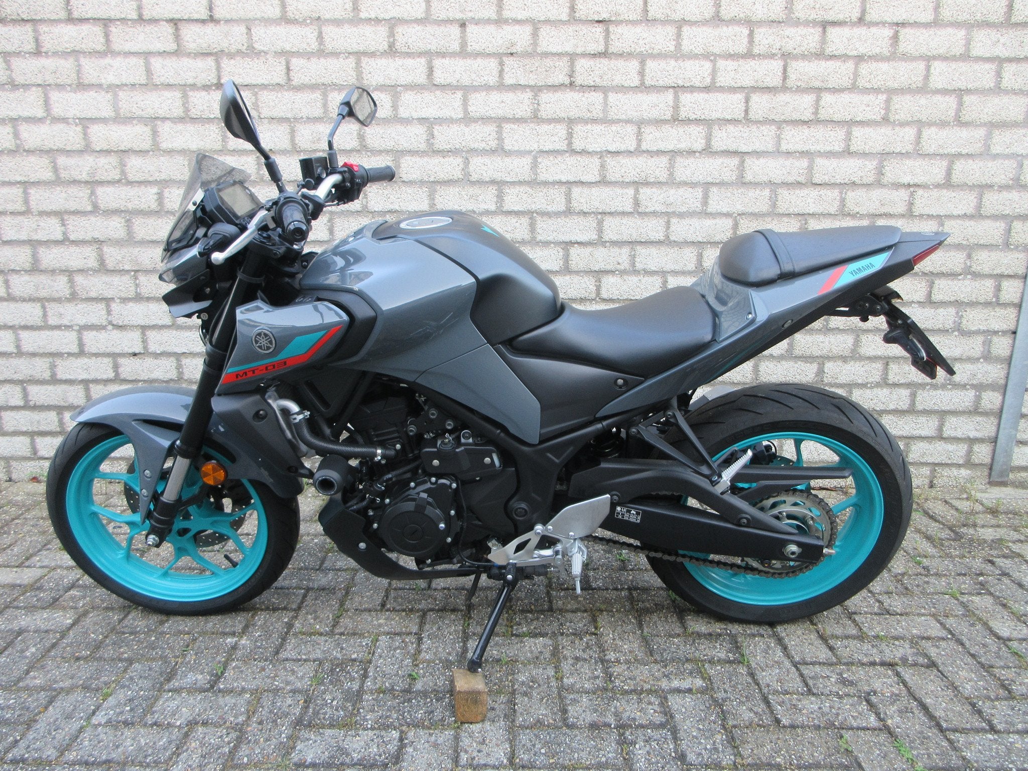 Yamaha MT-03 (bj 2023), Bedrijf, Naked bike