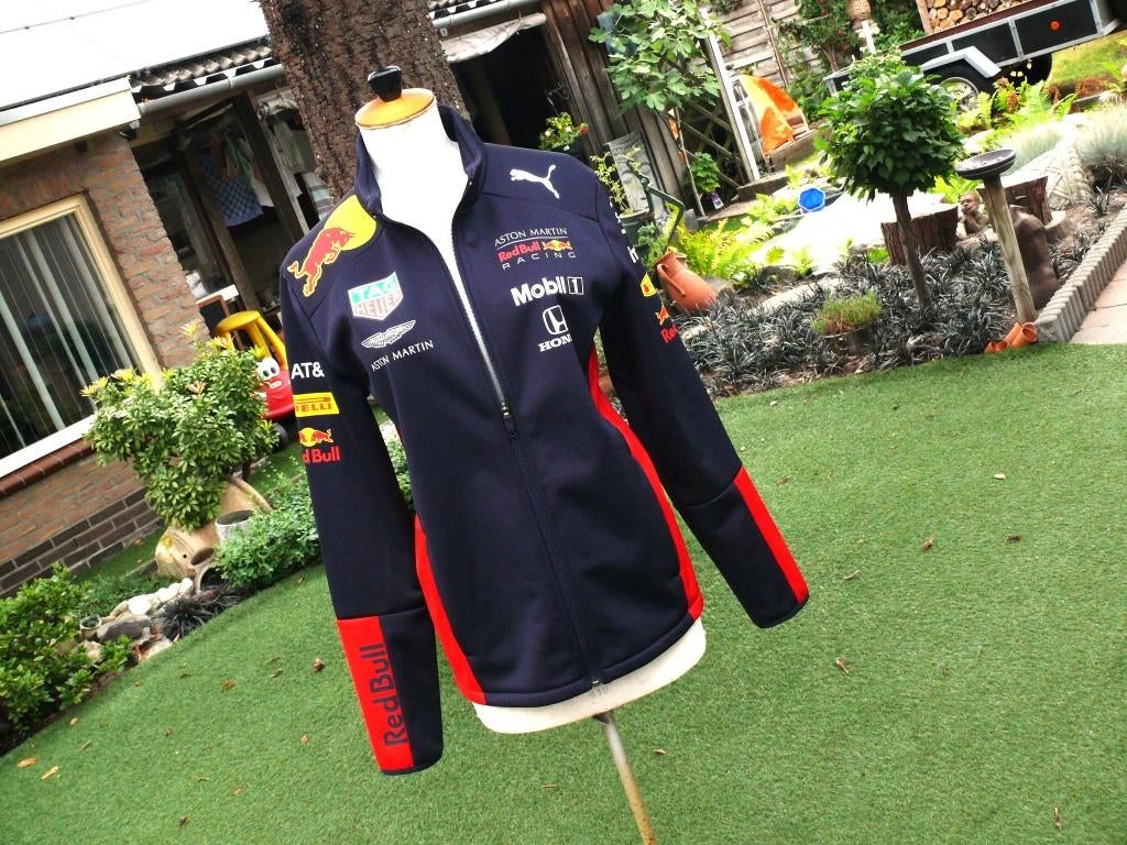 red bull PUMA softshell jas maat S als nieuw, Verzamelen, Ophalen of Verzenden, Zo goed als nieuw, Formule 1