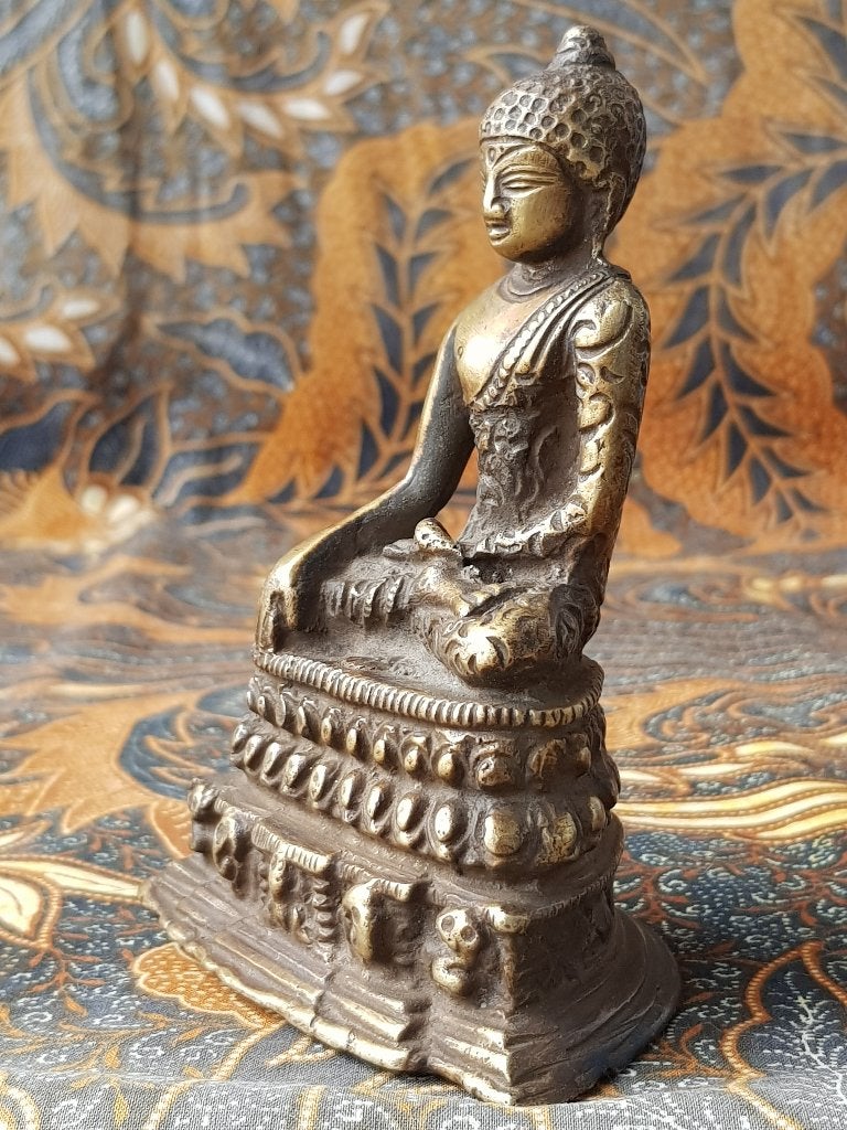 Mooi zwaar antiek Oosters brons beeldje van Boeddha 11,7 cm., Ophalen of Verzenden