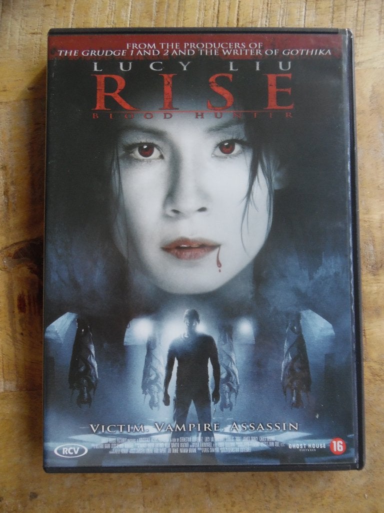 HORROR GRIEZEL THRILLER - RISE - LUCY LIU, Vanaf 16 jaar, Ophalen of Verzenden, Gebruikt, Overige gebieden