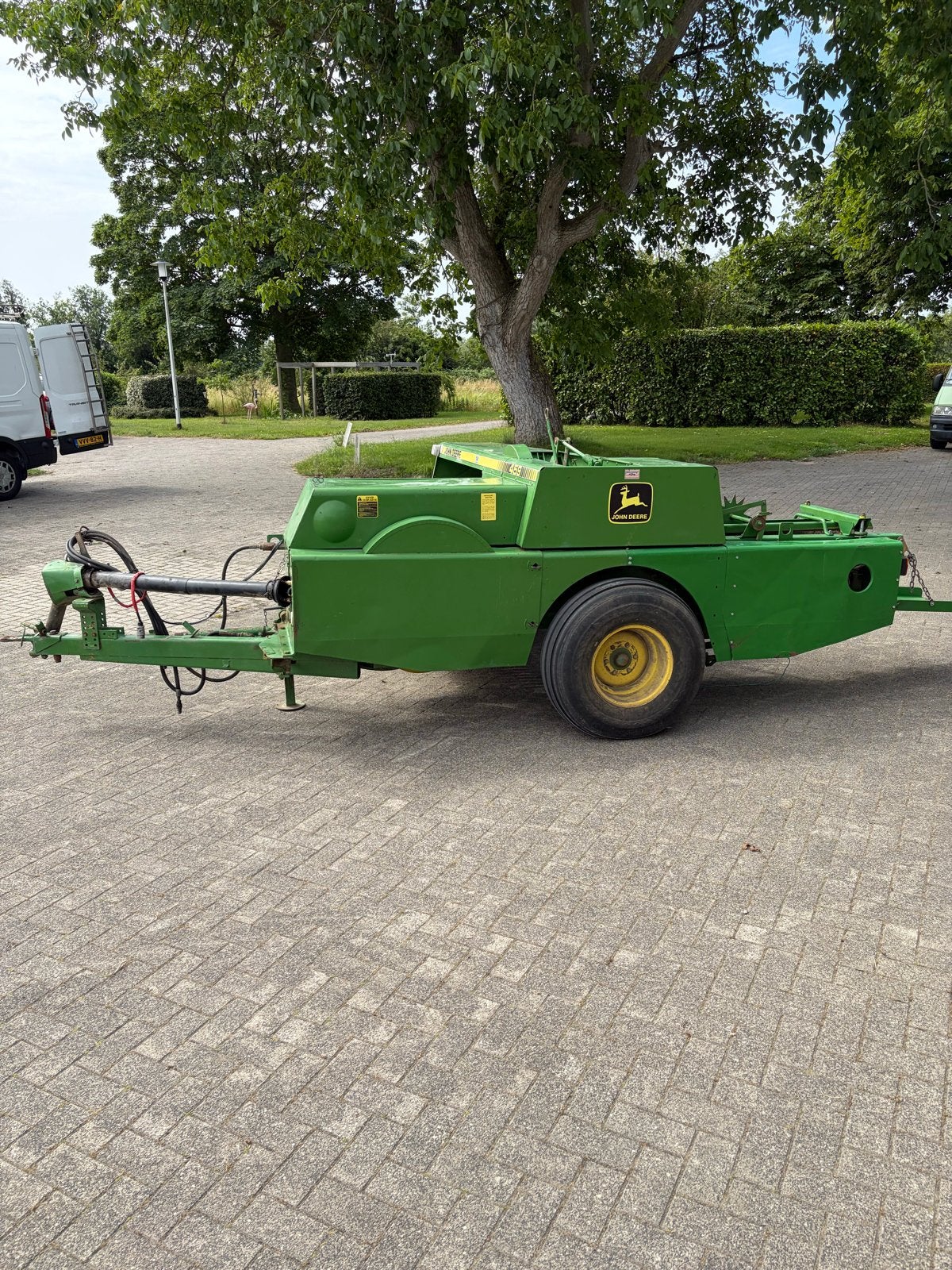 John Deere 459 Kleine Balenpers, Ophalen, Akkerbouw, Oogstmachine