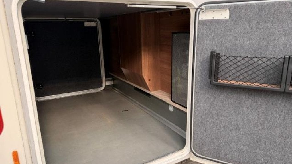 Carthago C-Tourer T 143 LE ENKELE BEDDEN, LEVELSYST., Caravans en Kamperen, Automaat, ESP-stabiliteitscontrole, Ringverwarming