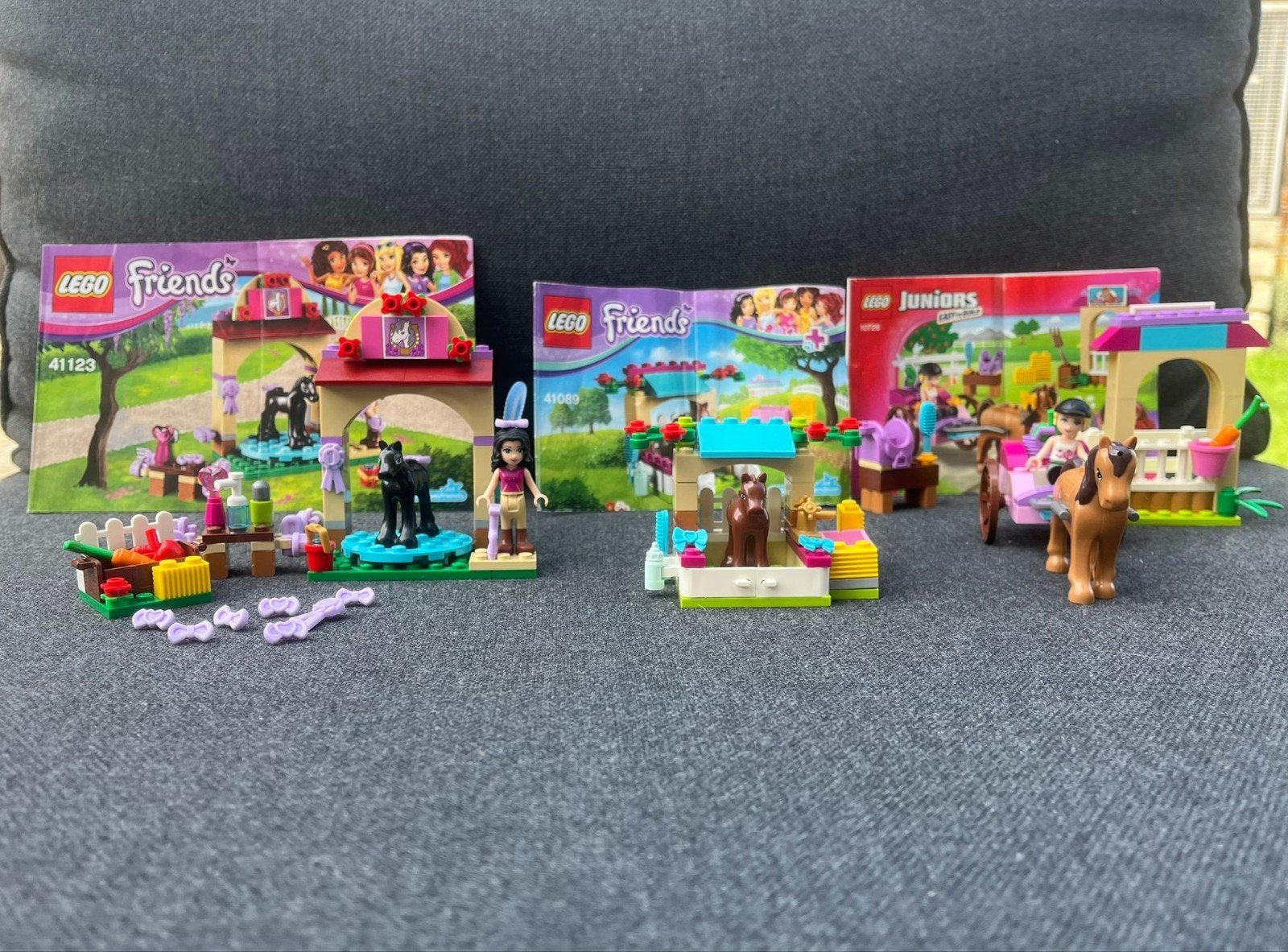 Lego Friends paarden sets + Lego Junior paard, Kinderen en Baby's, Speelgoed | Duplo en Lego, Ophalen of Verzenden, Zo goed als nieuw