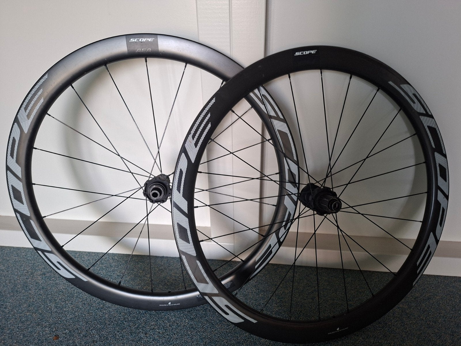 Scope R4 Carbon Wielset - Zo goed als nieuw, Fietsen en Brommers, Fietsonderdelen, Ophalen of Verzenden, Carbon