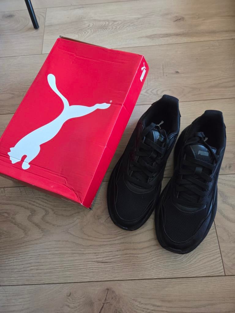 Nieuwe! Mooie Puma sneakers gympen schoenen zwart maat 40,5, Puma, Ophalen of Verzenden, Nieuw, Zwart