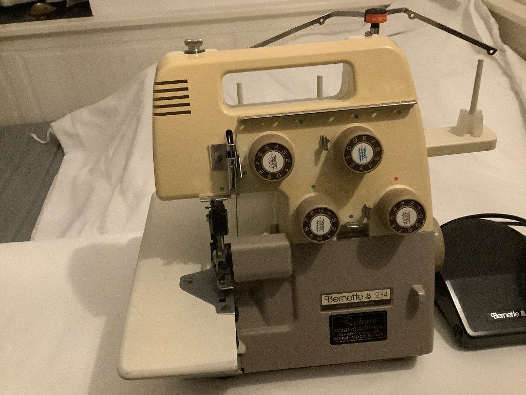 Lockmachine, Ophalen of Verzenden, Gebruikt, Lockmachine, Bernina