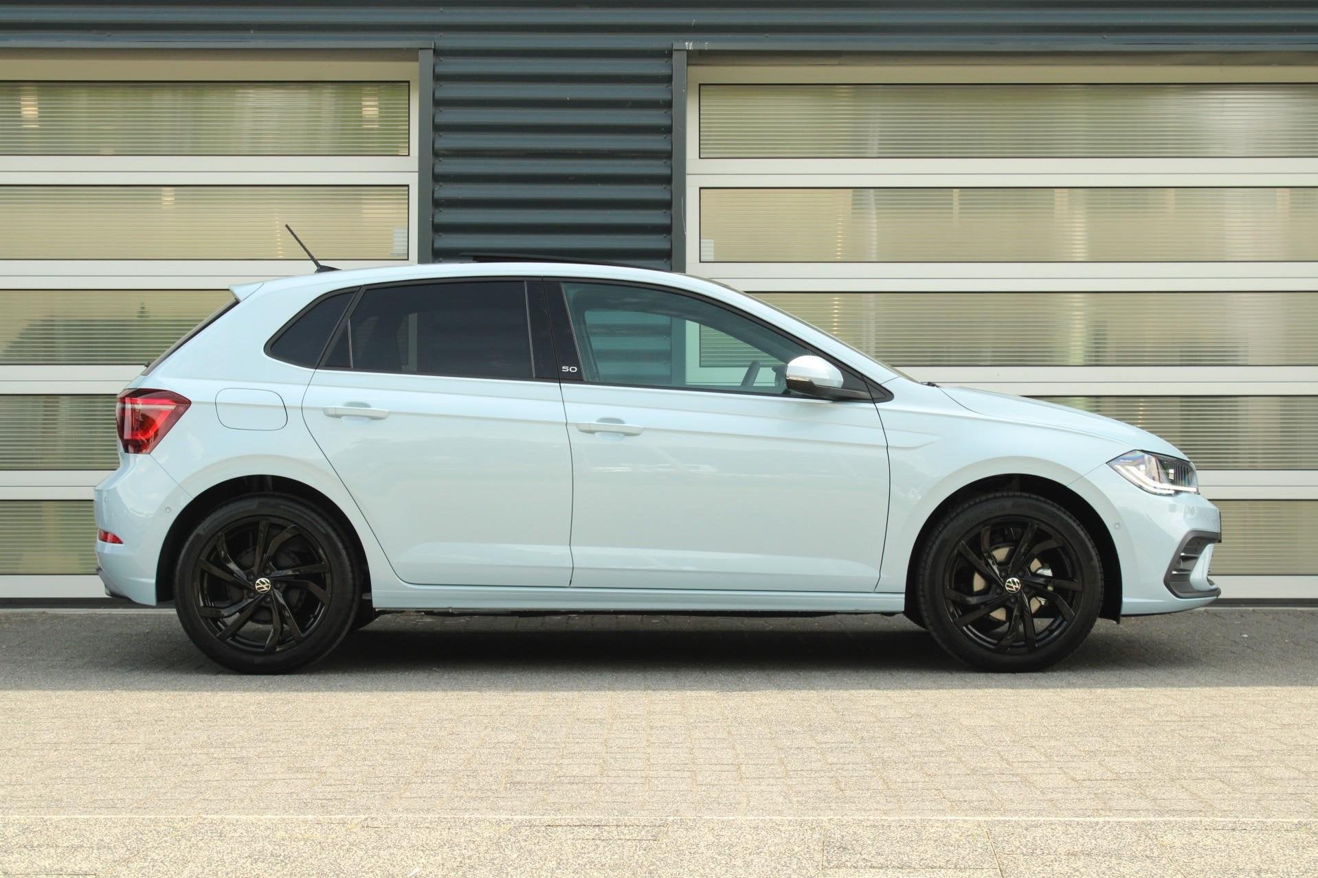 Volkswagen Polo 1.0 TSI 95pk DSG 50 Edition | Panoramadak |, 12 maanden, Stof, 95 pk, Blauw