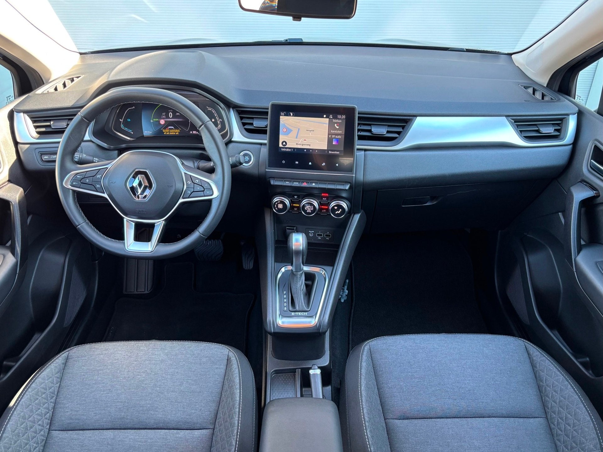 Foto 3 van Renault Captur 1.6 E-Tech full hybrid 145 techno|Cruise|Came