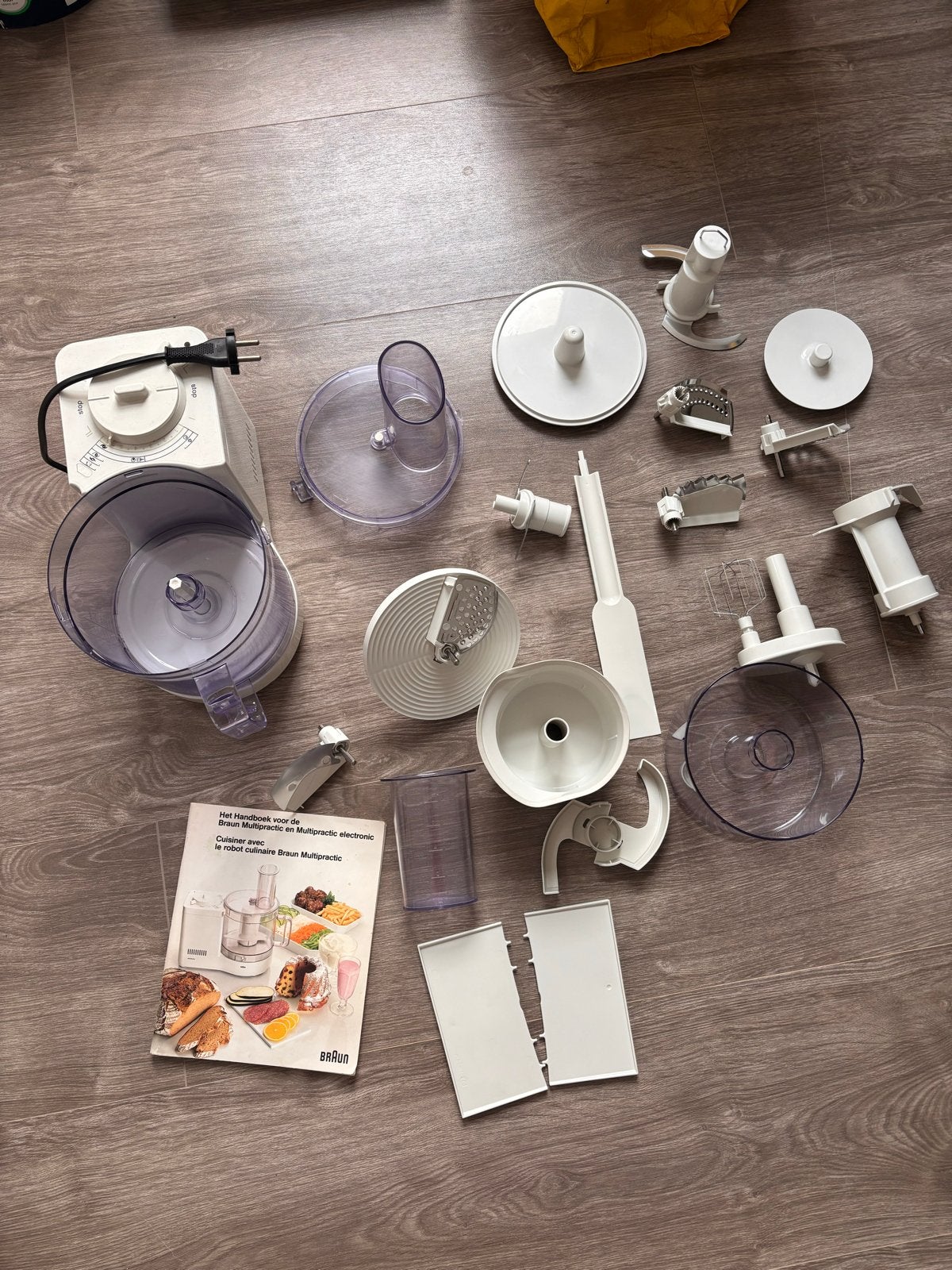 Braun Multipractic Keukenmachine - Compleet met handleiding, 2 tot 3 liter, Ophalen, Gebruikt, 3 snelheden of meer