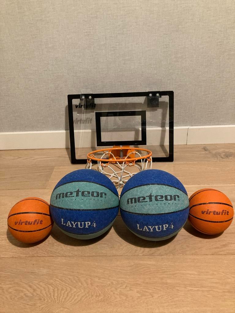 Mini basketbal set voor aan de deur met 4 ballen, Ophalen of Verzenden, Gebruikt, Overige typen
