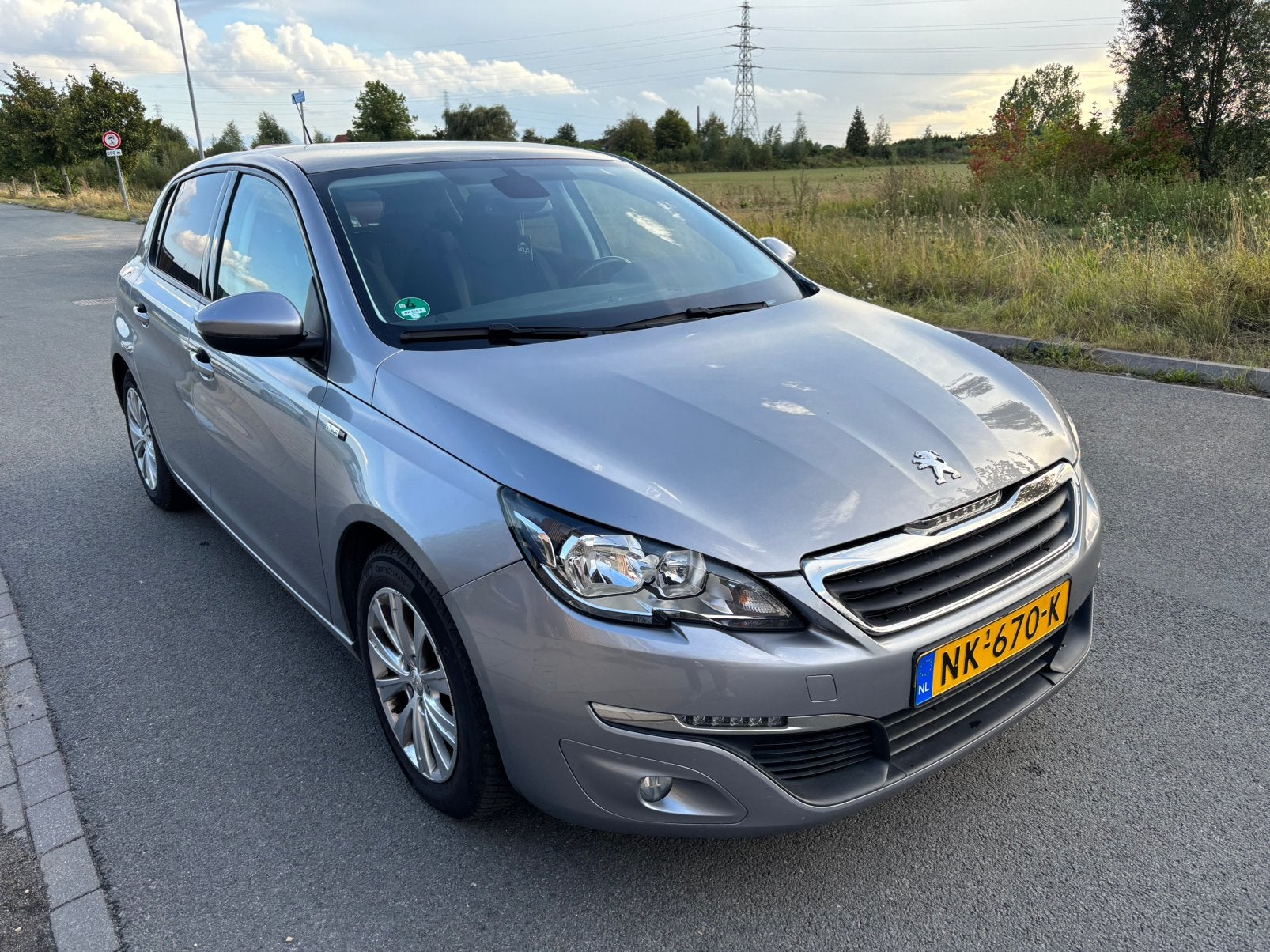 Peugeot 308 1.2 PureTech PANO 2017 Grijs, Voorwielaandrijving, 49 €/maand, Origineel Nederlands, Bedrijf