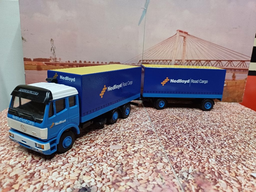 lion toys Mercedes sk powerliner combi, Hobby en Vrije tijd, Modelauto's | 1:50, Ophalen of Verzenden, Zo goed als nieuw, Bus of Vrachtwagen