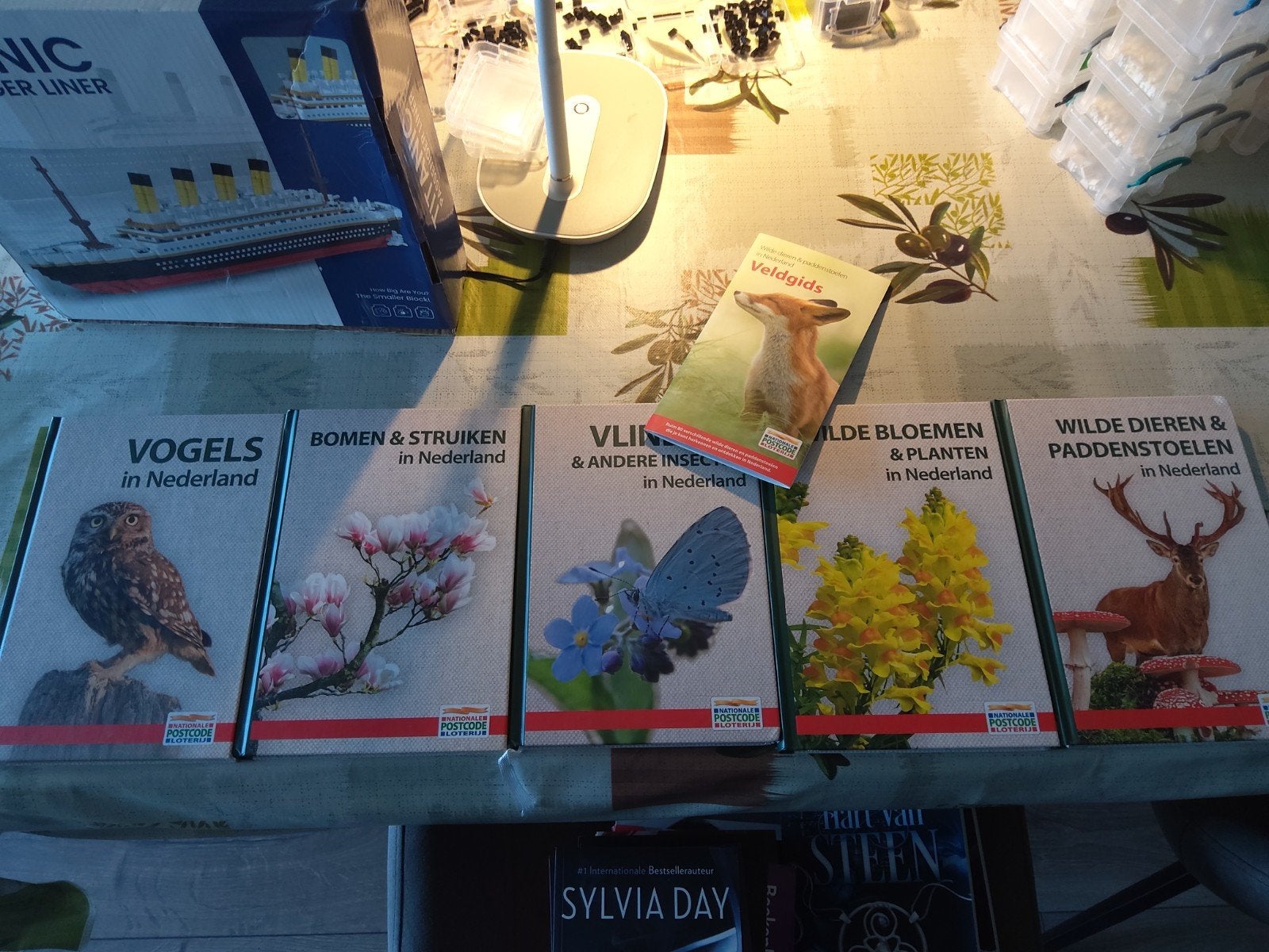 Complete serie Postcode Loterij Natuur boekjes, Boeken, Ophalen of Verzenden, Zo goed als nieuw, Natuur algemeen, Diverse auteurs