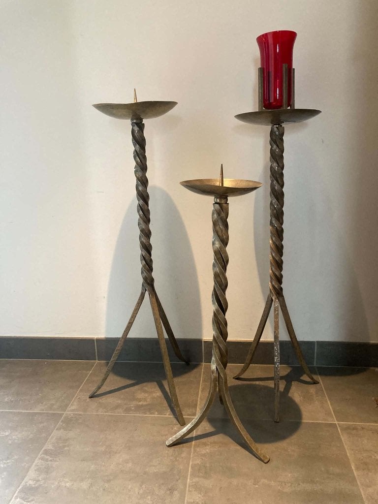 Set 2 kandelaars en godslamp in brons, Ophalen, Koper of Brons