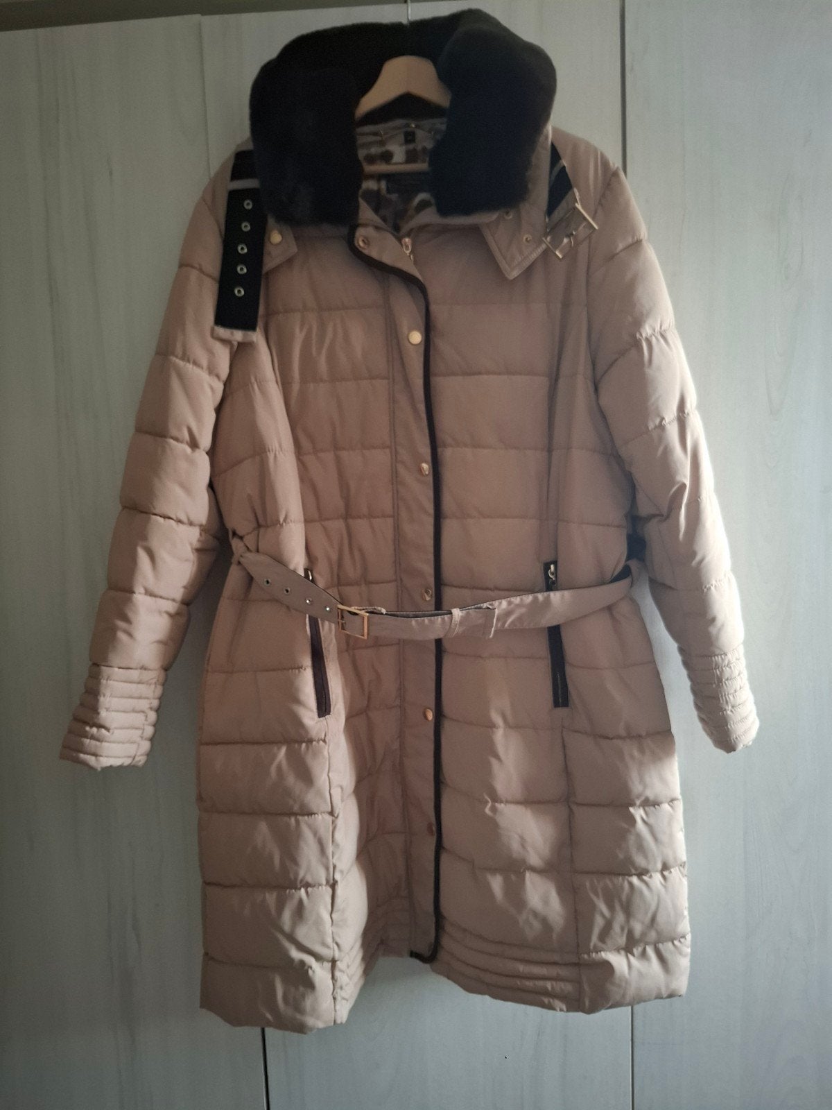 zandkleurige jas met afneembare kraag, Overige kleuren, Maat 42/44 (L), Ophalen of Verzenden, Zo goed als nieuw