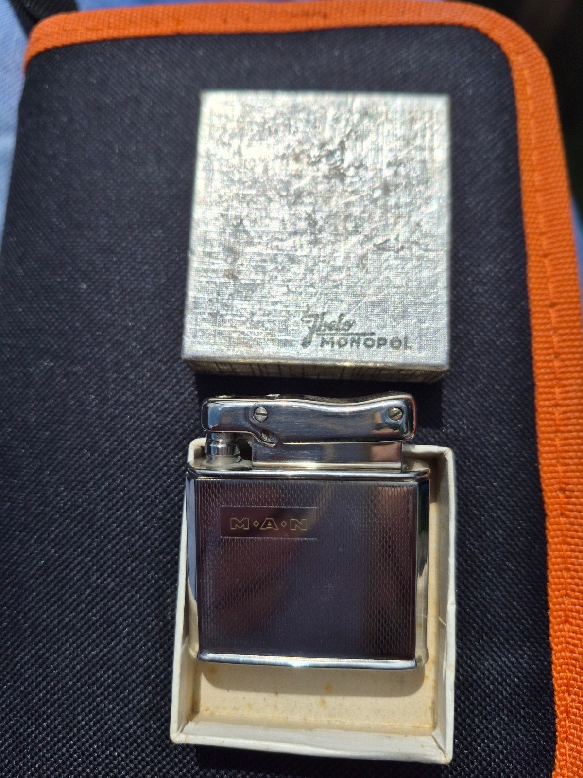 vintage Ibelo Monopol aansteker M.A.N editie, Ophalen