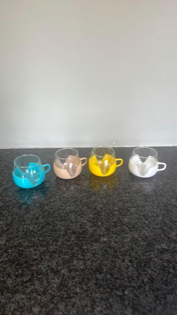 4 retro camping theeglazen, Ophalen of Verzenden, Zo goed als nieuw
