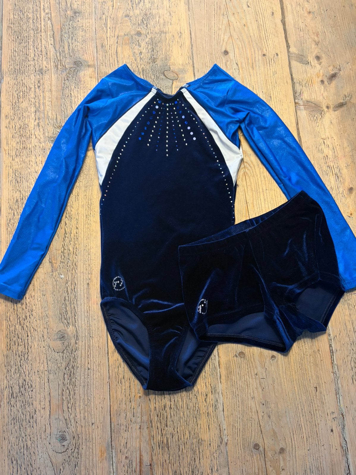 Turnpakje & broekje Hosema maat 152, Sport en Fitness, Blauw, Ophalen of Verzenden, Zo goed als nieuw, Turnpak(je)