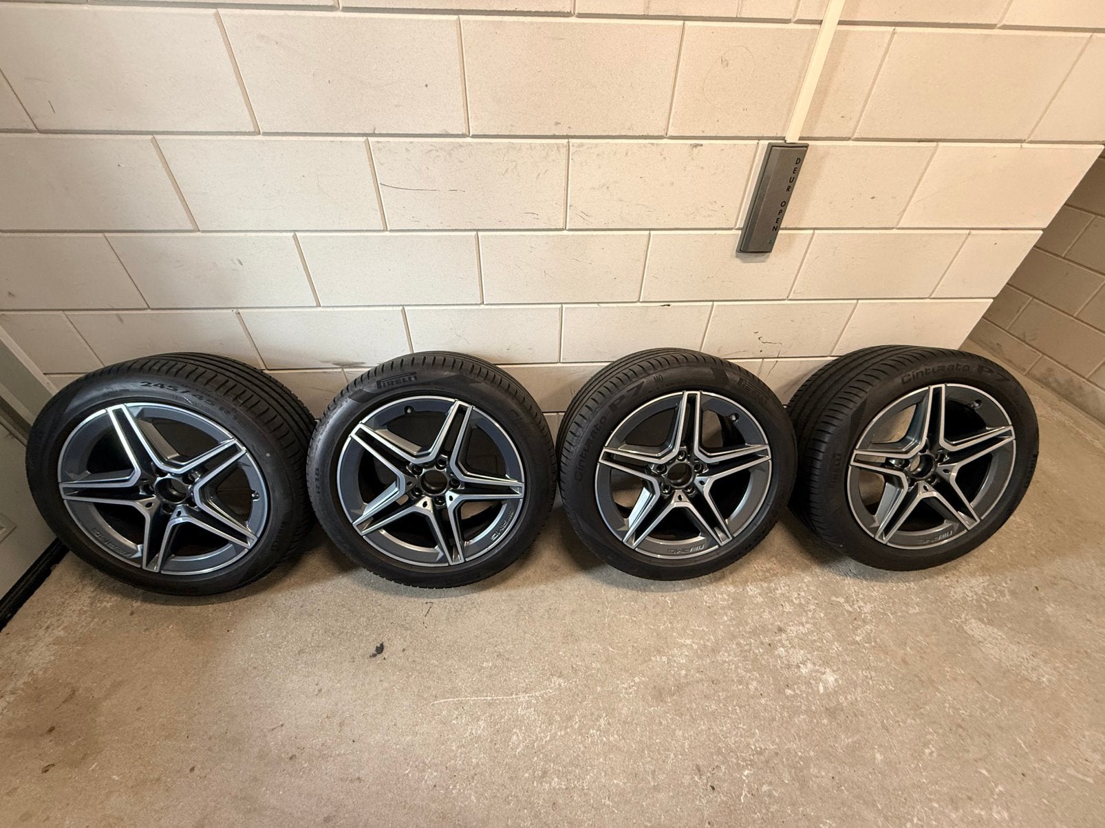 Mercedes E klasse W213 AMG 18 inch velgen, Ophalen, 18 inch, 245 mm, Banden en Velgen