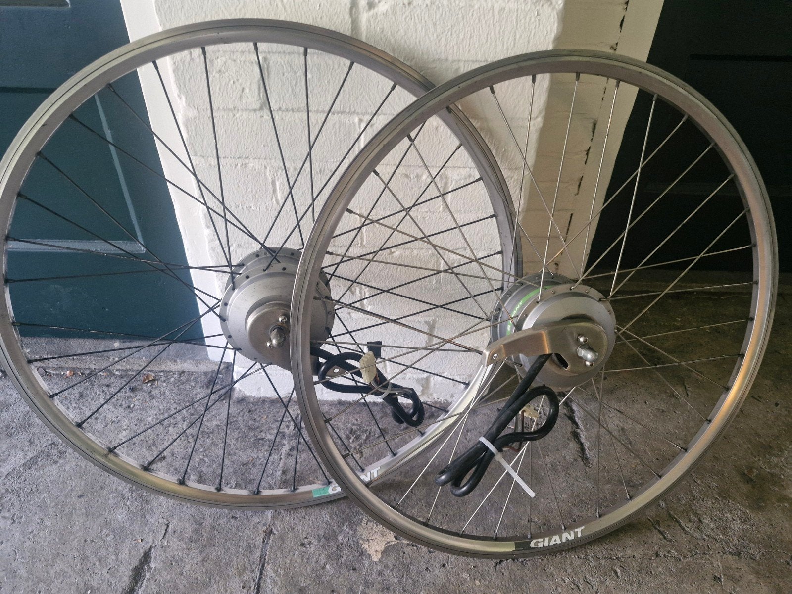 Voorwiel met motor voor elektrische fiets giant twist, Ophalen of Verzenden