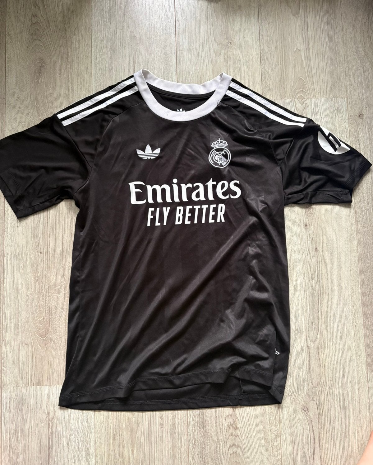 Real Madrid Third Goalkeeper Shirt 2025 2026 - M, Maat M, Ophalen of Verzenden, Zo goed als nieuw, Shirt