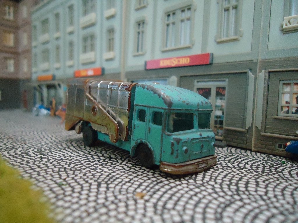S&D Refuse Truck - Husky Models Nr.25 Vuilniswagen blauw #1, Hobby en Vrije tijd, Ophalen of Verzenden, Gebruikt, Auto