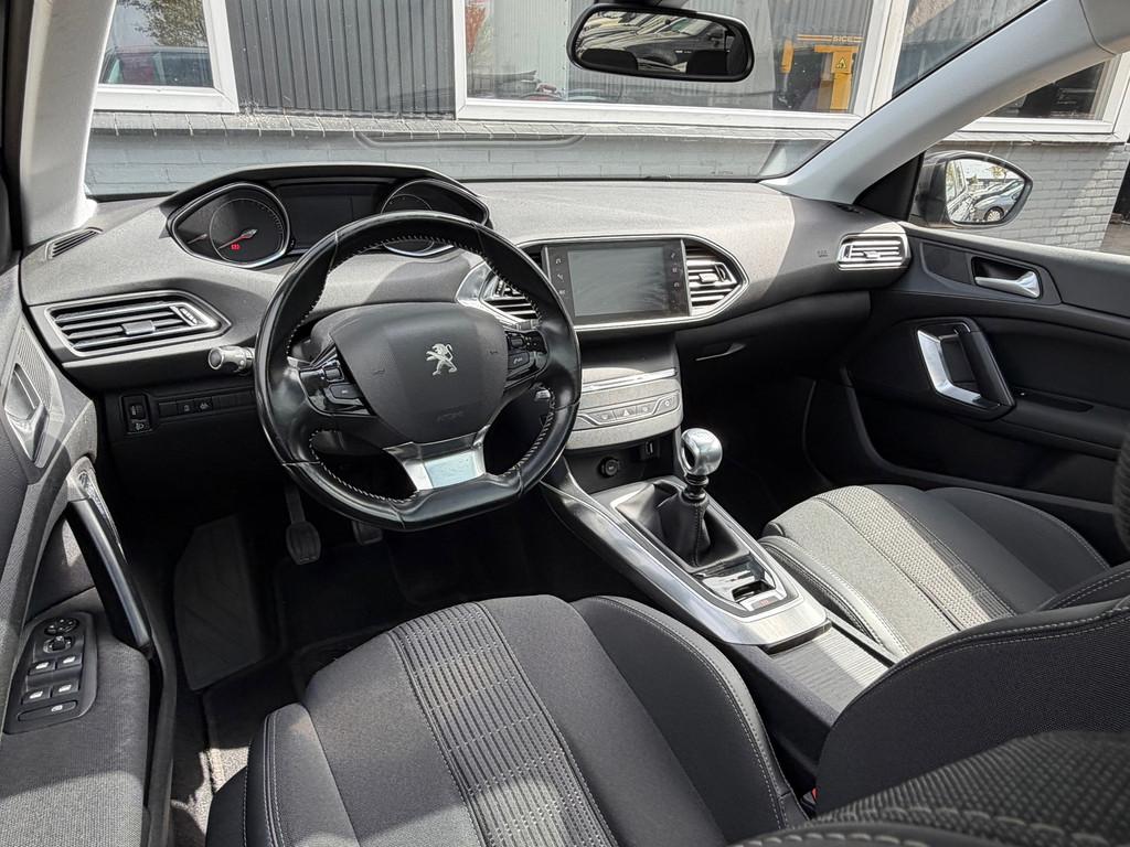 Peugeot 308 1.2 PureTech Allure / Pano / Riem VV, Voorwielaandrijving, Gebruikt, Euro 6, 49 €/maand