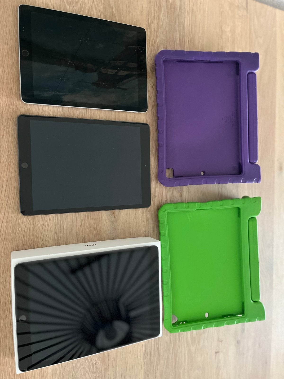 3x Apple iPad (6e, 7e, 8e generatie) 32GB Wi-Fi, Computers en Software, Apple iPads, 10 inch, Gebruikt, 32 GB, Apple iPad