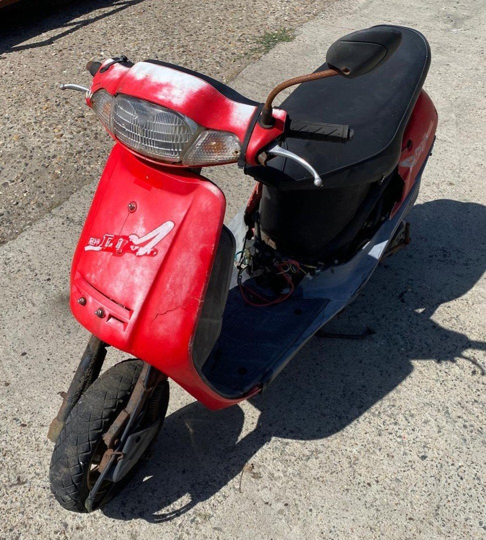 Kymco DJ Y50 in onderdelen zonder kenteken, Fietsen en Brommers, Ophalen, Gebruikt, Benzine, Overige modellen