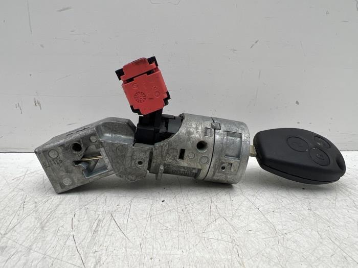 Kontaktslot + Sleutel van een Renault Twingo, Auto-onderdelen, Overige Auto-onderdelen, Renault, Gebruikt, 3 maanden garantie
