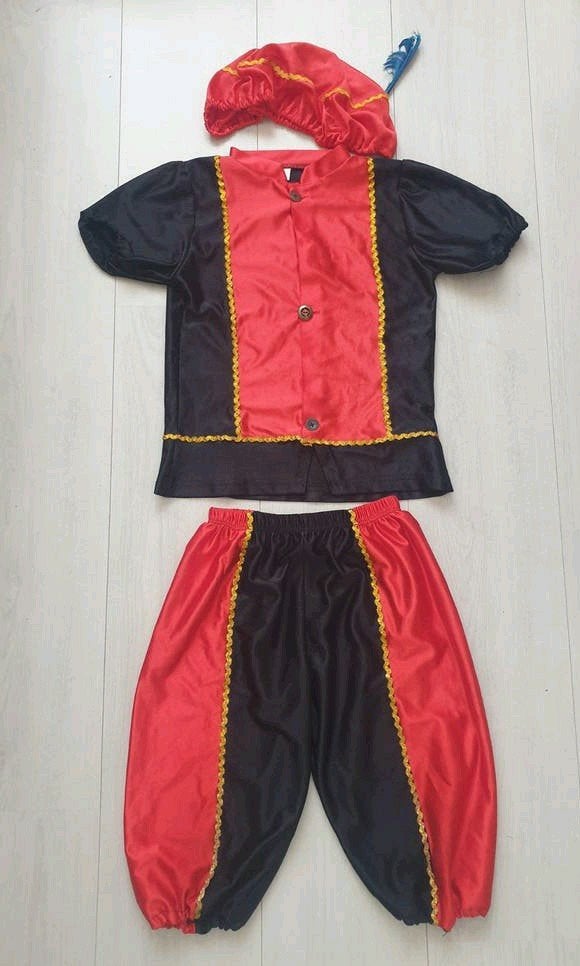 Pietenpak rood/zwart met muts - Maat 116 / 128 cm, Kinderen en Baby's, Ophalen of Verzenden, Zo goed als nieuw, 122 t/m 128, Jongen of Meisje