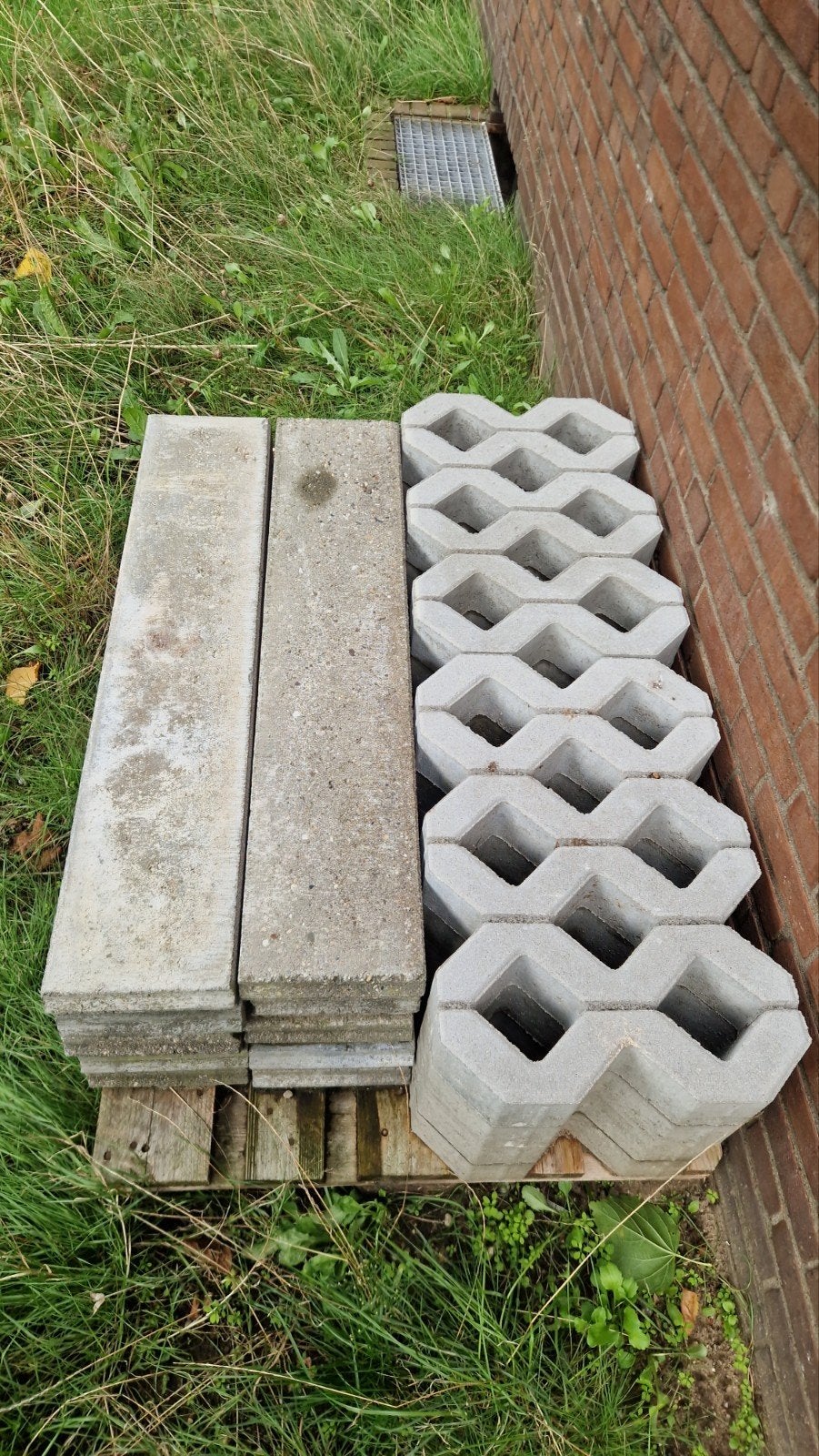 Grasbetontegels + bandjes, Ophalen, Overige typen, Zo goed als nieuw, Minder dan 5 m²