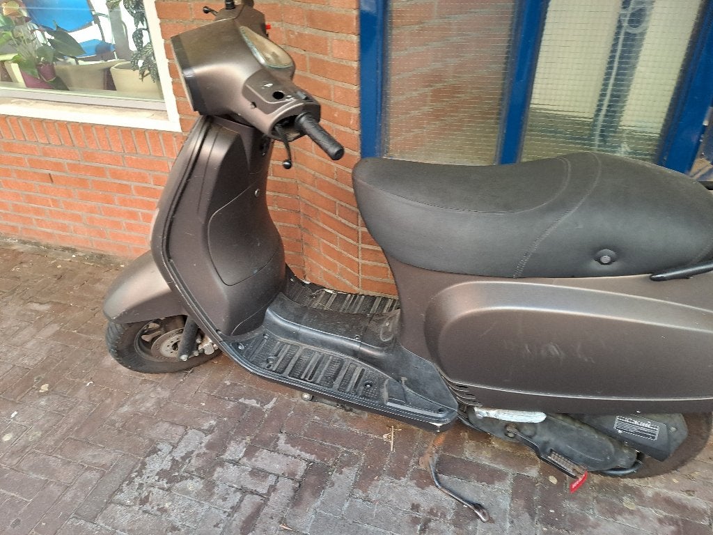 Klusscooter TEAB - Riya Sunny II (BTC AGM Souris GY6), Ophalen, Gebruikt, Maximaal 45 km/u, 49 cc