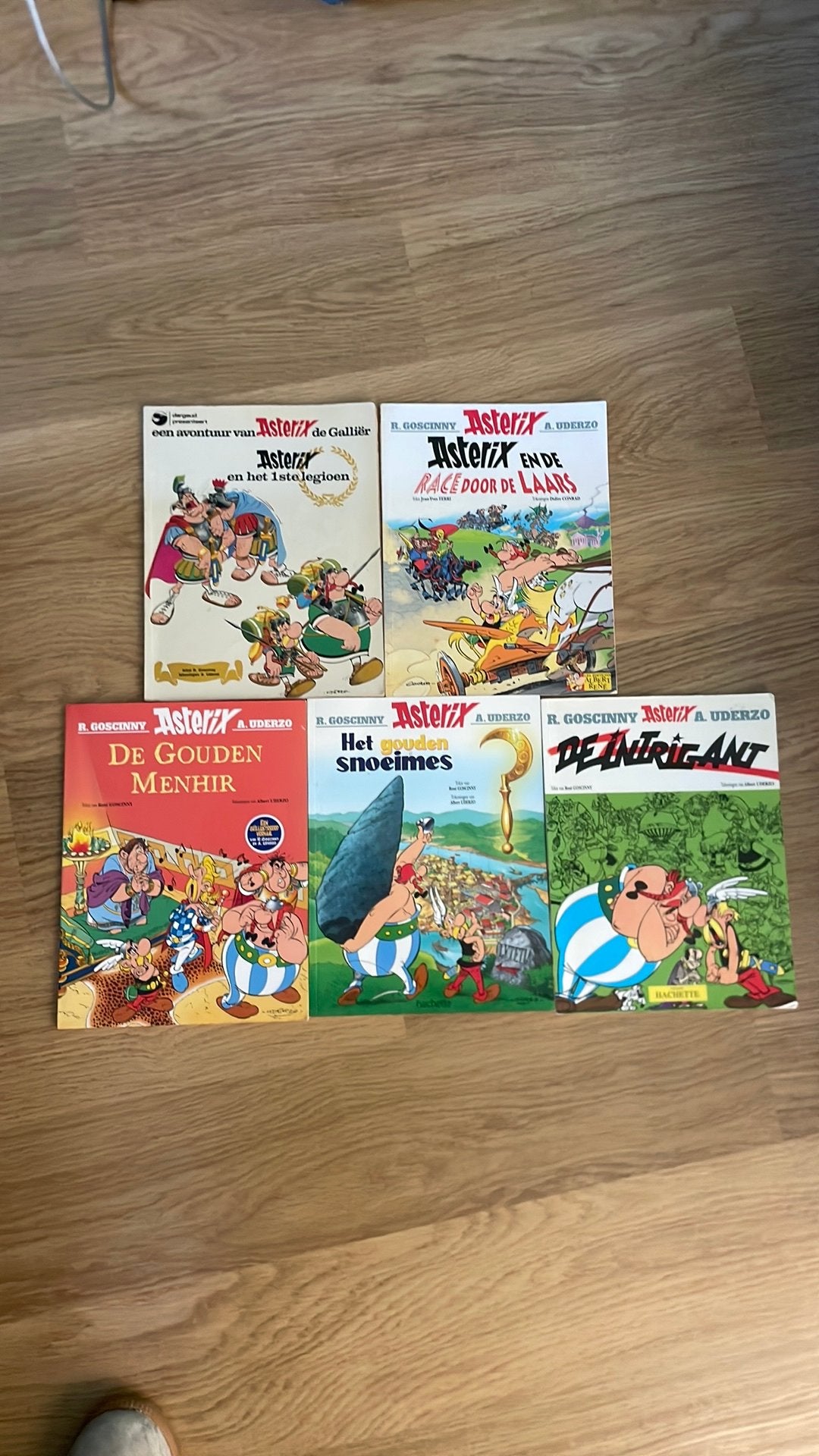 Asterix en obelix, Meerdere stripboeken, Ophalen of Verzenden, Zo goed als nieuw