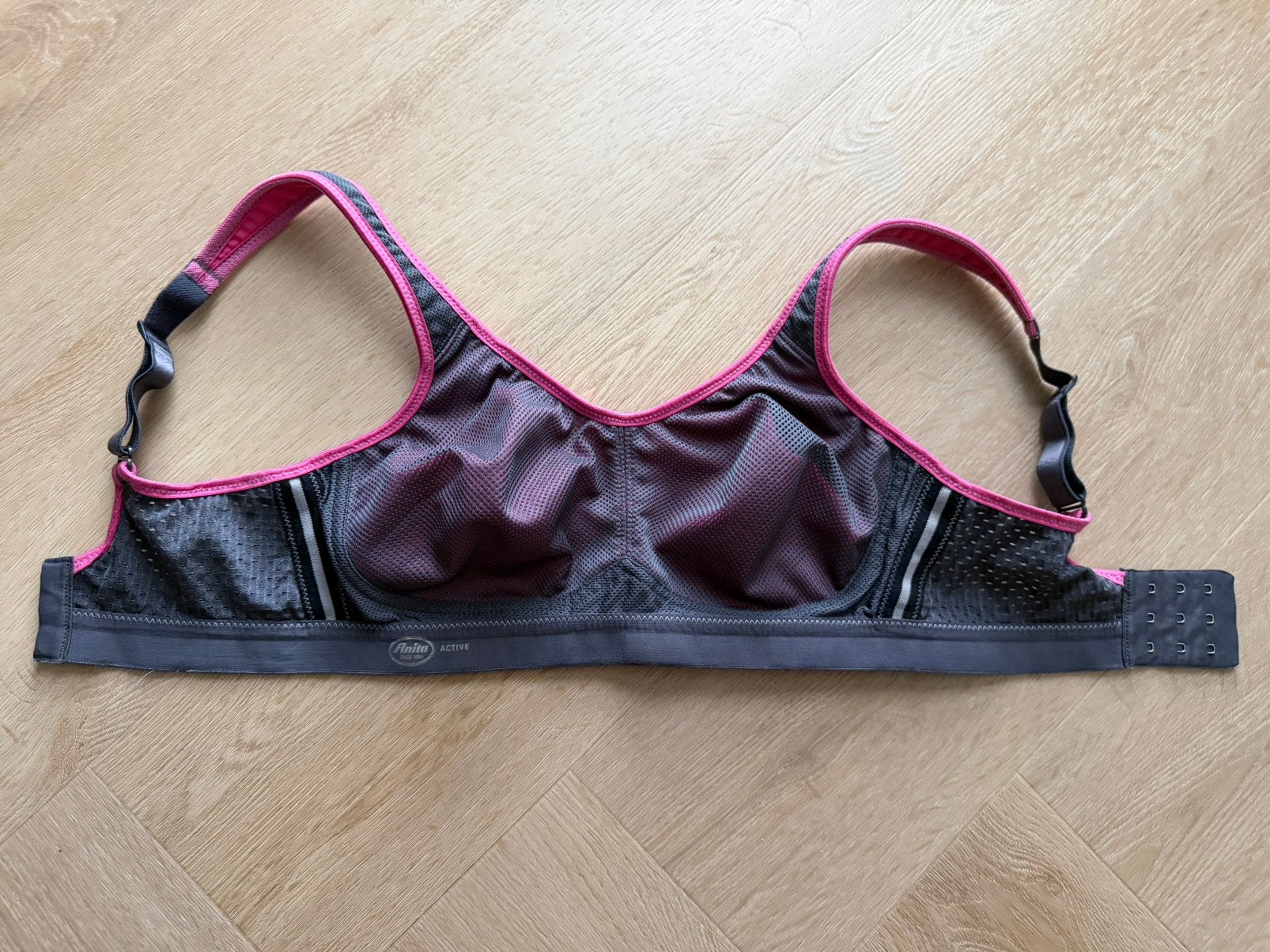 Roze / grijs sportbh Anita Active air control maat 65C, Ophalen of Verzenden, Grijs, BH