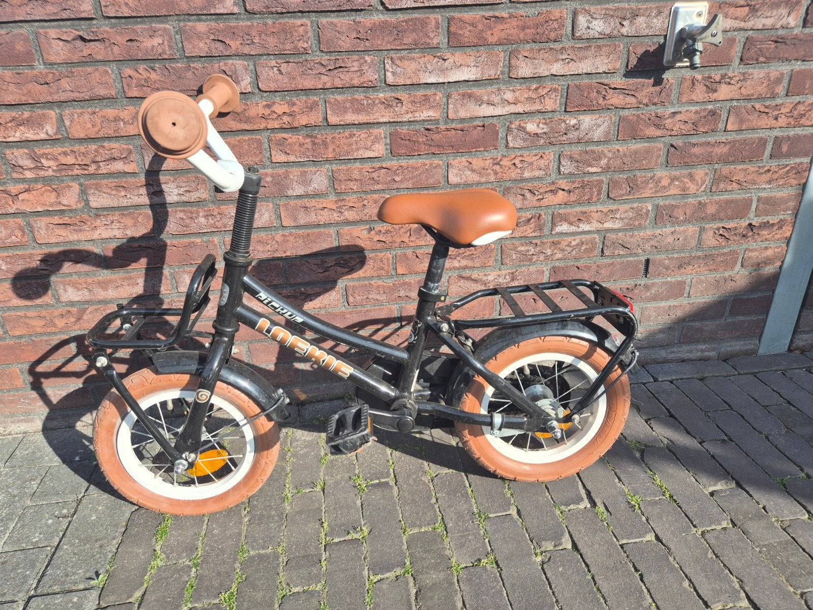 Loekie Pickup kinderfiets 12 inch, zwart, incl. zijwieltjes, Ophalen, Terugtraprem, Zijwieltjes, Loekie