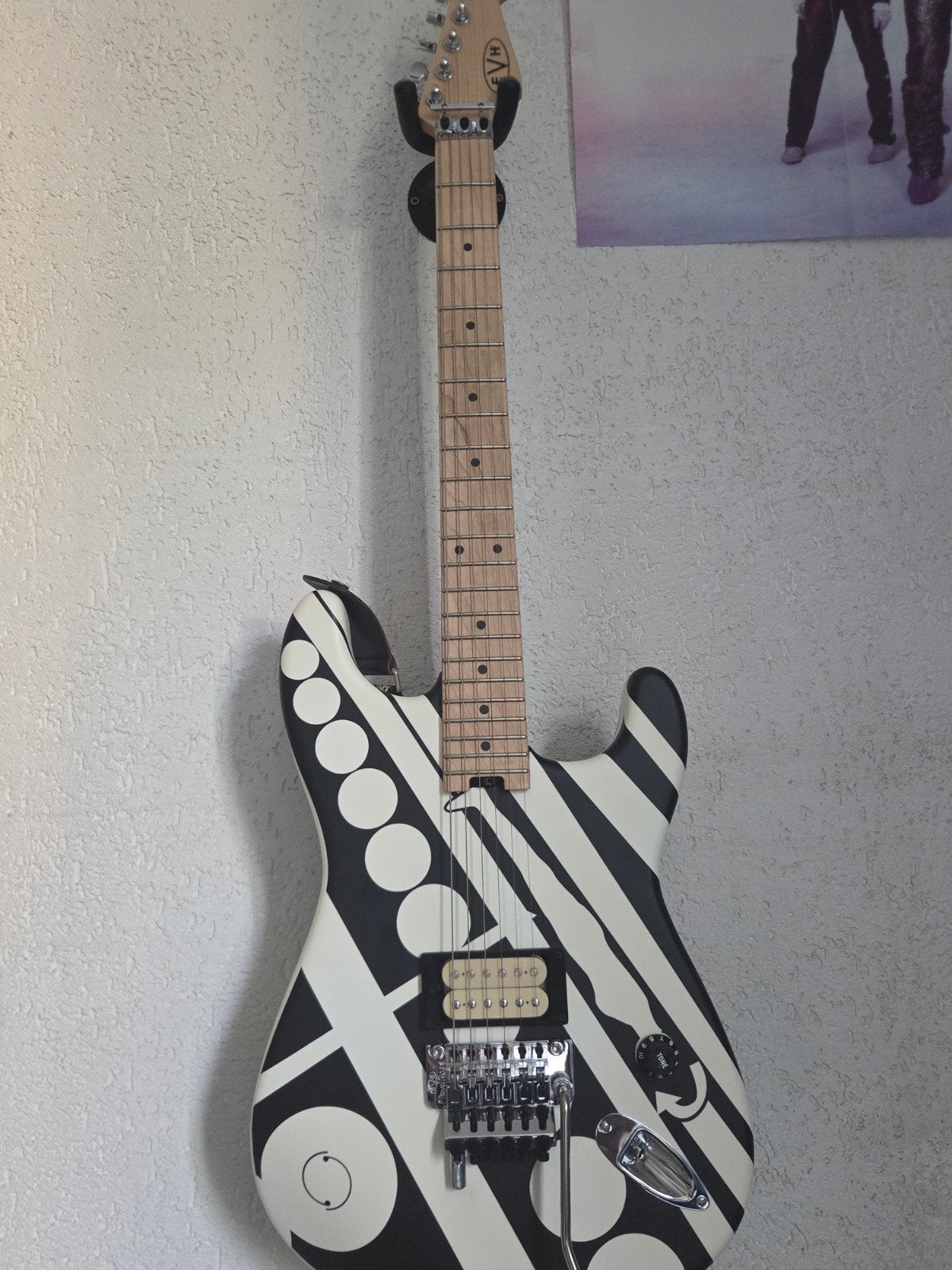 EVH Striped Series circles + gigbag, Ophalen, Zo goed als nieuw, Solid body, Overige merken
