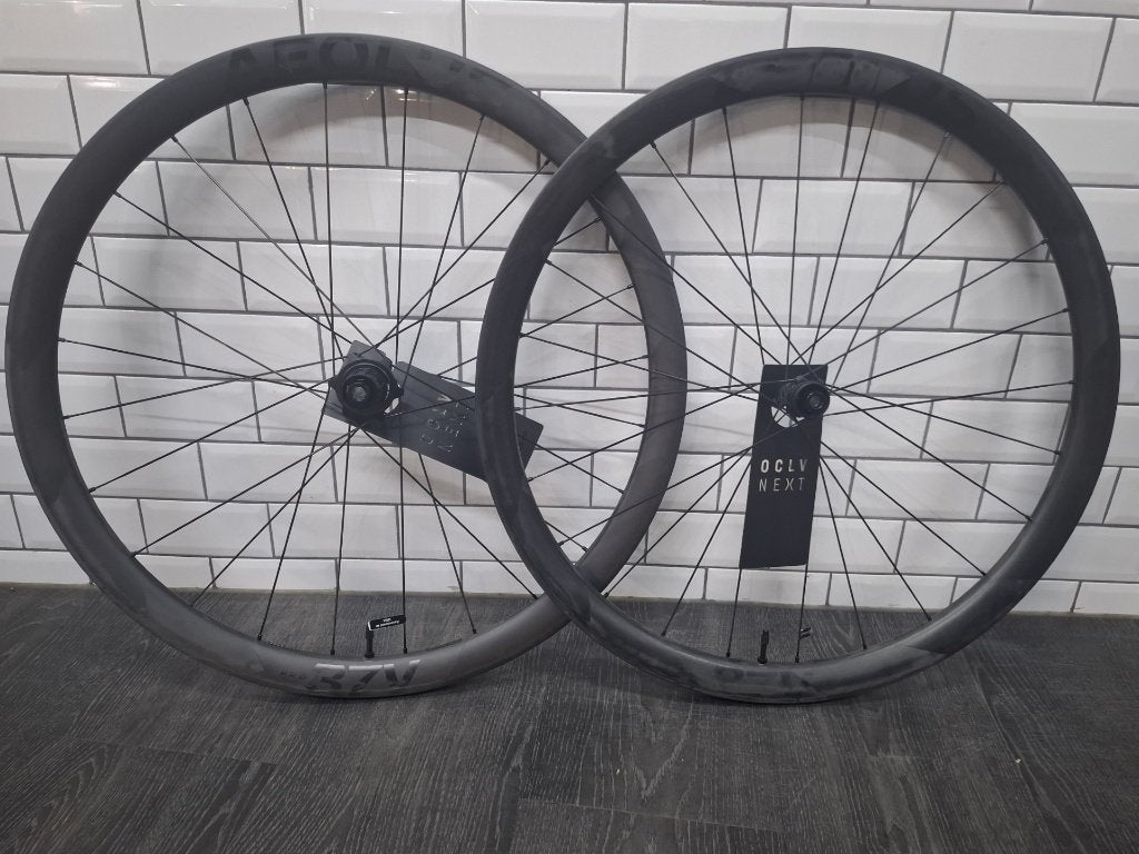 Bontrager Aeolus Pro 37V Disc TLR racewiel, Ophalen, Stuur, Nieuw, Racefiets