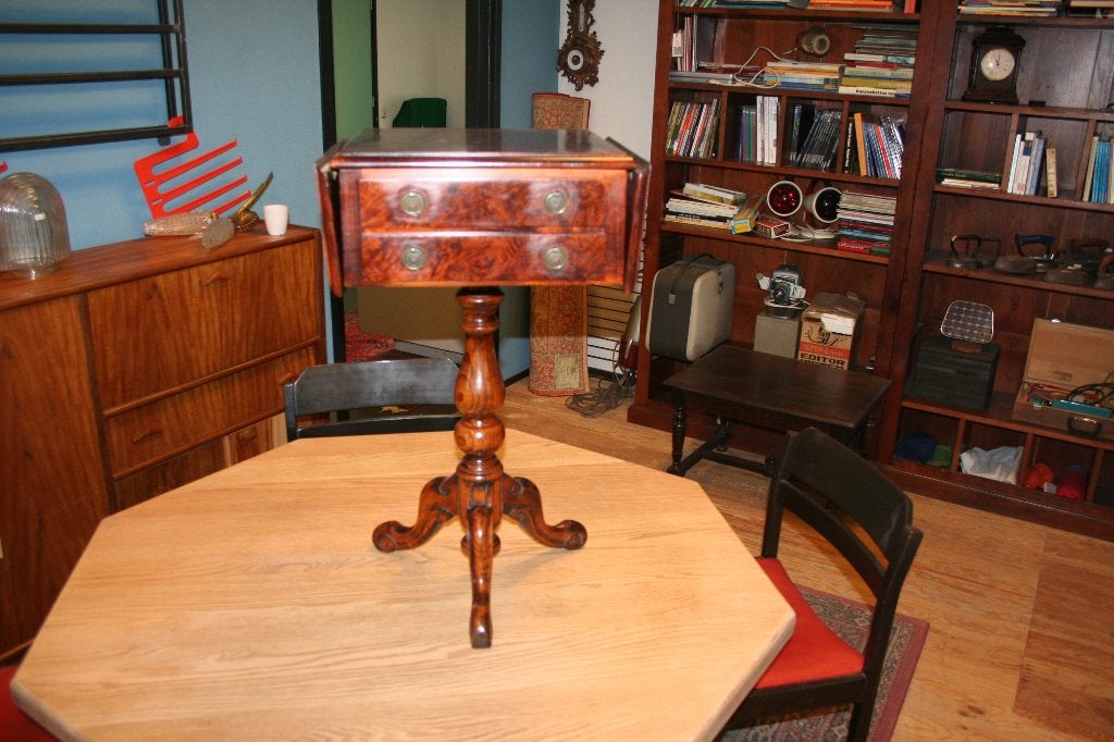Antieke Mahonie Bijzettafel –met Drop-Leaf Bladen, Antiek en Kunst, Ophalen of Verzenden