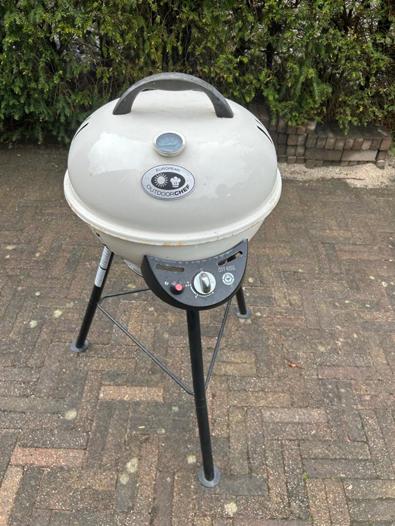 Outdoorchef City 420G Gasbarbecue - Compact en Mobiel, Ophalen, Gebruikt