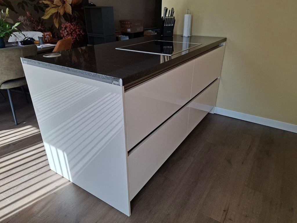 Keukeneiland met Miele inductie kookplaat, Ophalen, Gebruikt, 75 cm of meer, 150 tot 200 cm