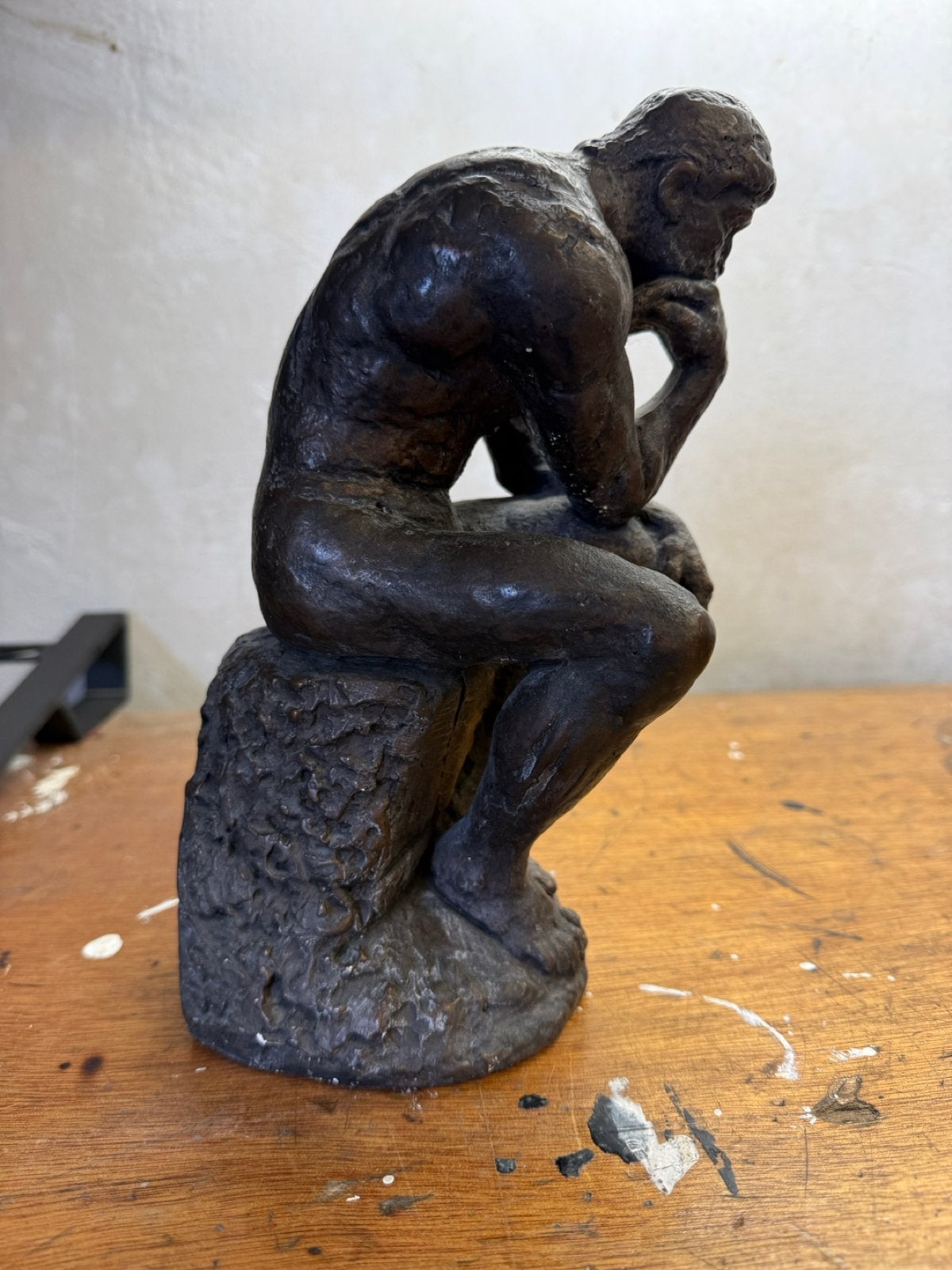 De Denker - Austin Productions 1961 - the Thinker, Ophalen of Verzenden, Beeld, Bruin, Man