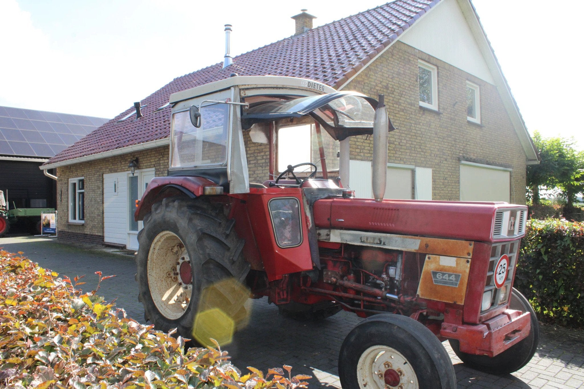 International 644 met stuurbekrachtiging en kruip (bj 1970), Gebruikt, 80 tot 120 Pk, Overige merken